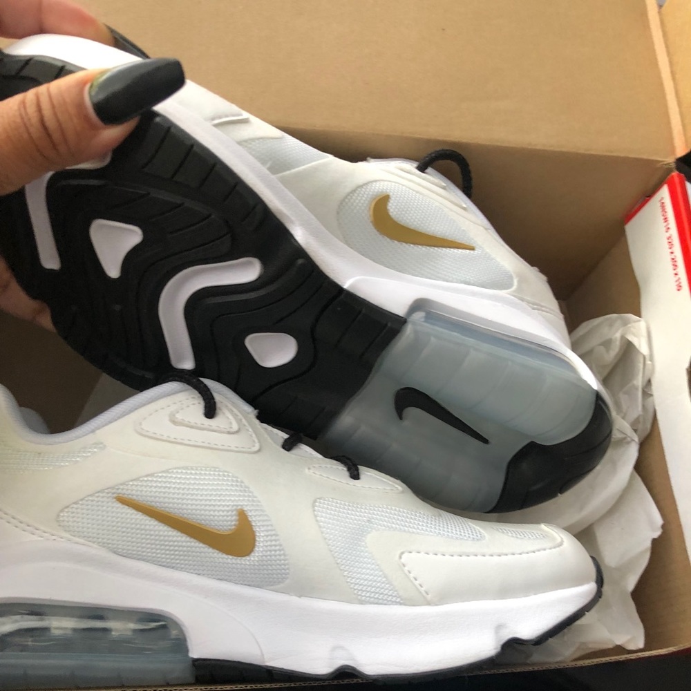 (Sold)Nike Air Max - Picture 6 of 11